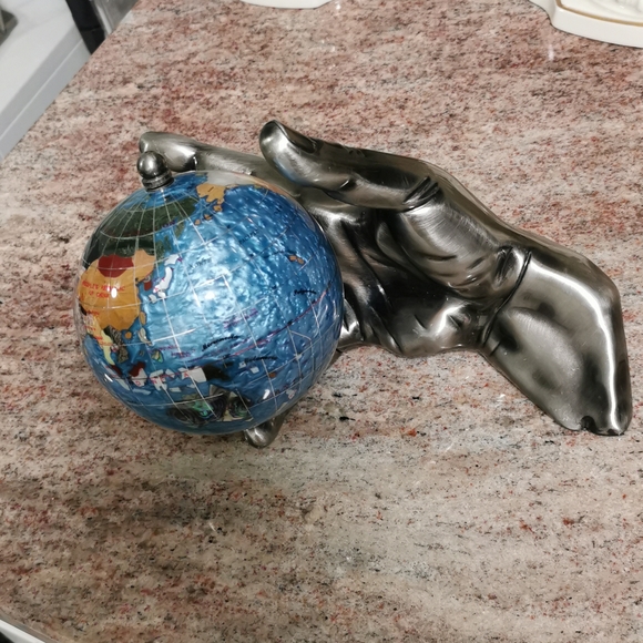 World In Hand Pewter Silver With Gemstone Globe Black Opalite Very Rare - Picture 1 of 4